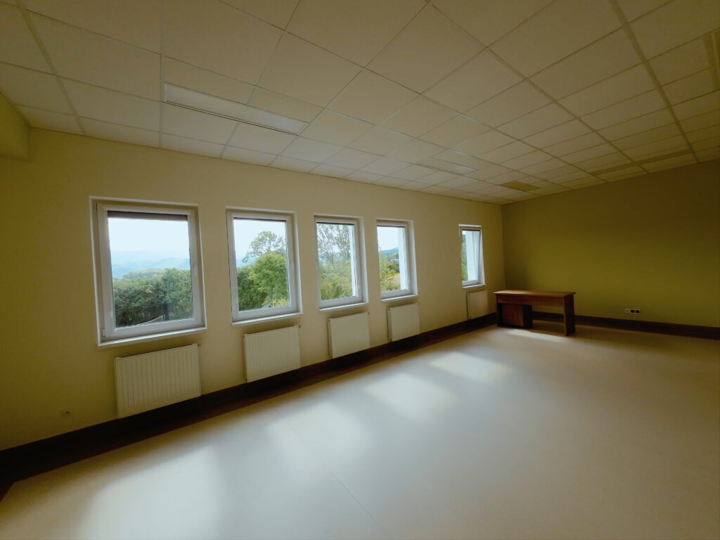 Szkoła podstawowa w Wojcieszycach - realizacja ECA DESIGN GW