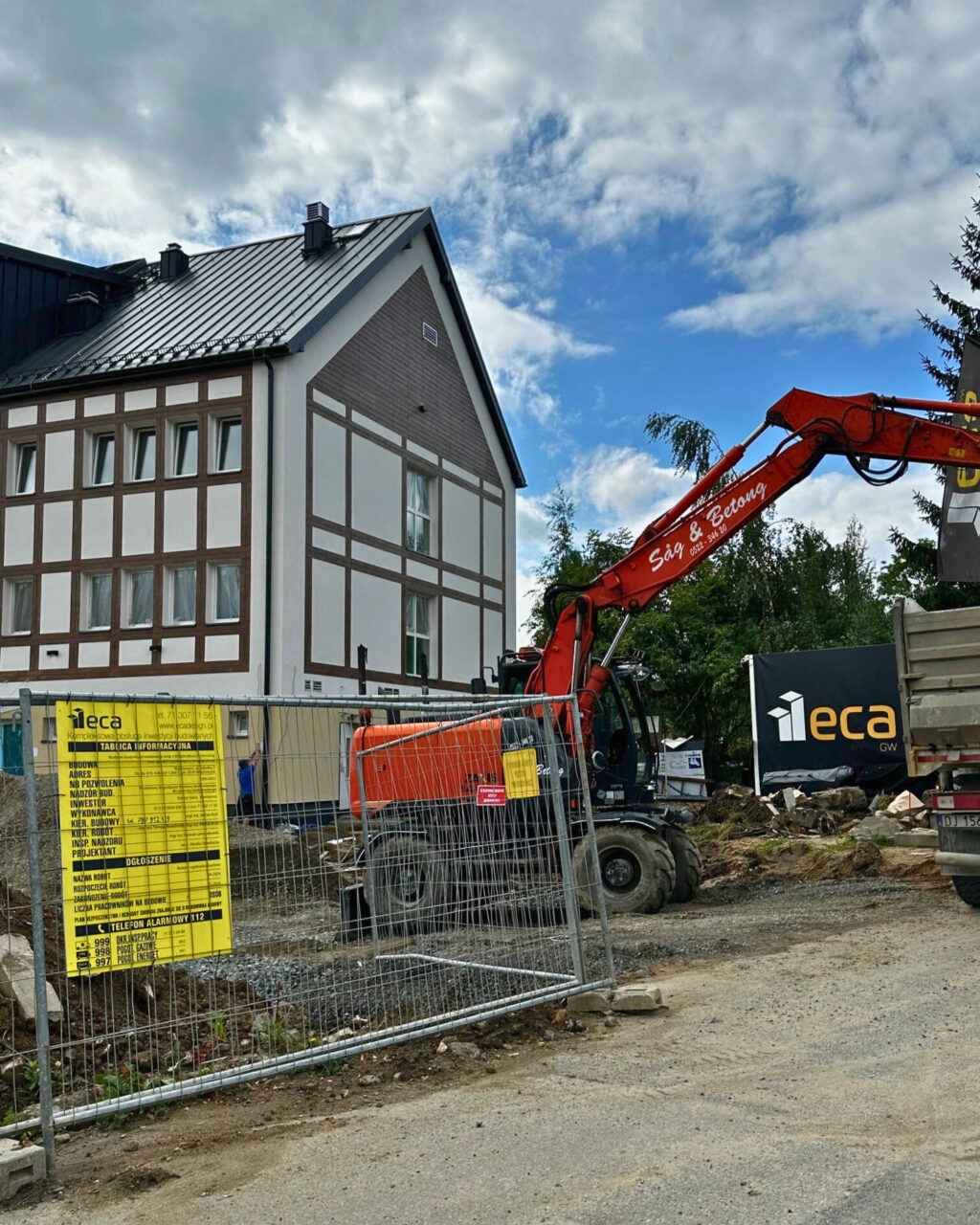 Szkoła podstawowa w Wojcieszycach - realizacja ECA DESIGN GW